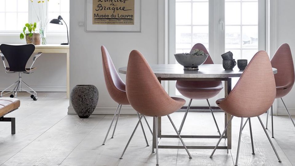 Drop Dining Chair by Fritz Hansen - Resized