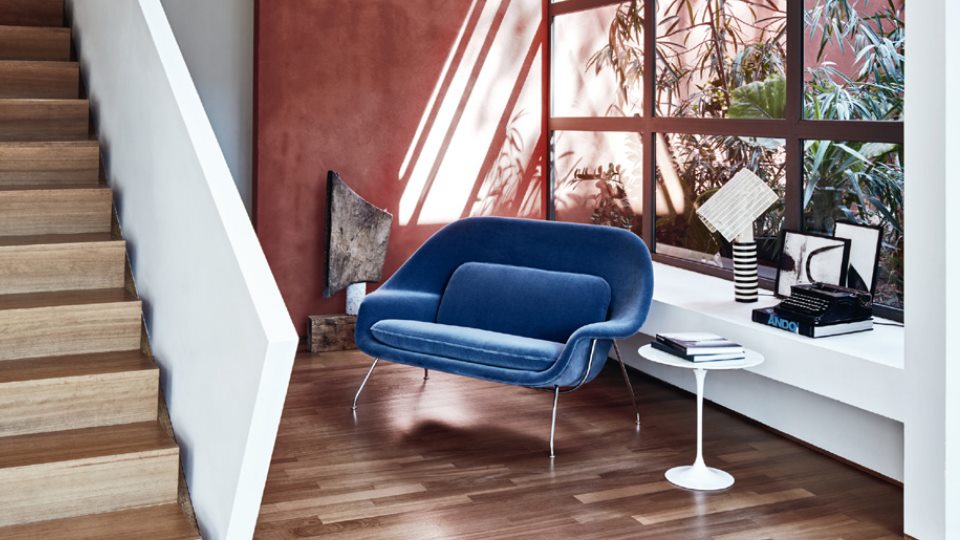 Knoll Womb Settee by Chaplins