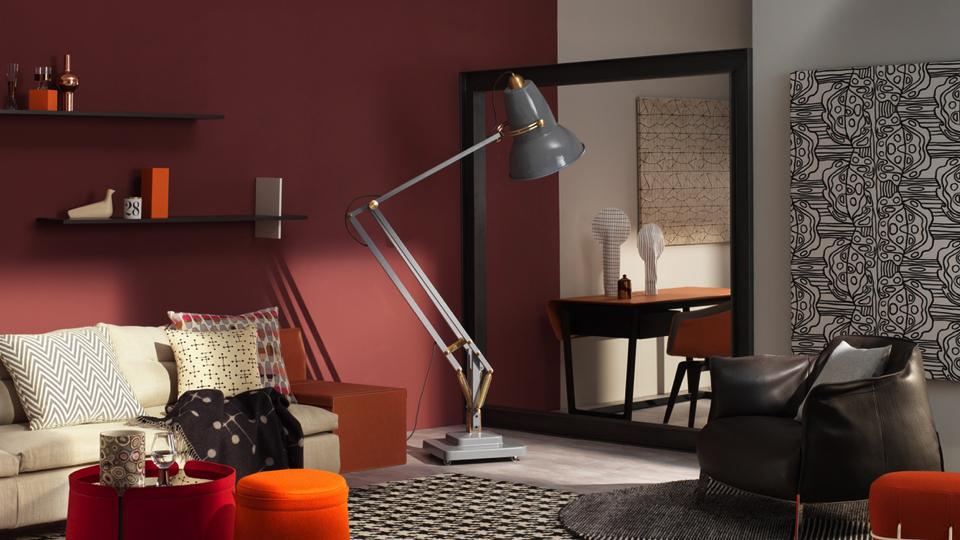 chaplins-anglepoise-lamp-elle-decoration-shoot