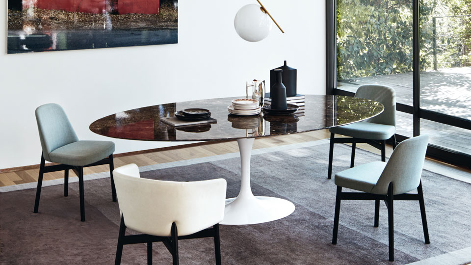 Knoll Saarinen Dining Table